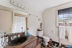 160 Spring Valley Rd, Park Ridge, NJ 07656 - Photo 35