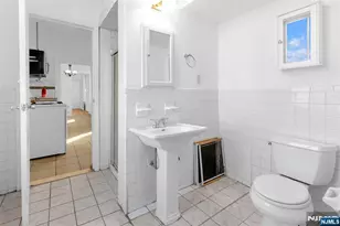 564 Hudson Ave, Weehawken, NJ 07086 - Photo 5