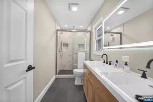 550 Ramapo Valley Rd, Oakland, NJ 07436 - Photo 15