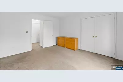 319 Gorge Road 5 #5, Cliffside Park, NJ 07010 - Photo 15