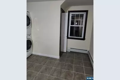 500 Weart Avenue 2 #2, Lyndhurst Township, NJ 07071 - Photo 7