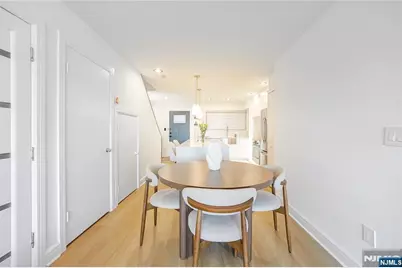 101 State Rt 5 204 #204, Edgewater, NJ 07020 - Photo 13