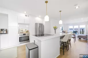 101 State Rt 5 204, Edgewater, NJ 07020 - Photo 1