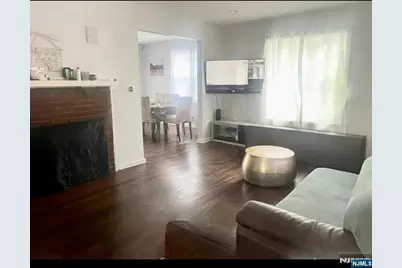 103 Oaktree Place, Leonia, NJ 07605 - Photo 9