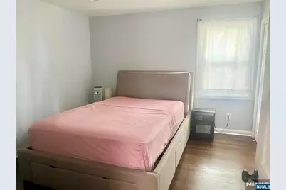 103 Oaktree Place, Leonia, NJ 07605 - Photo 13