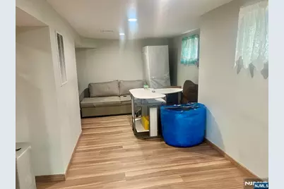 103 Oaktree Place, Leonia, NJ 07605 - Photo 19