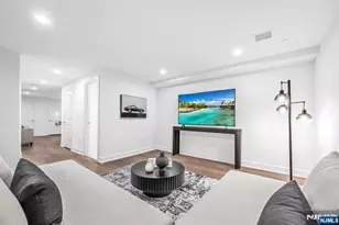 11 Gabriel Ct 11, Paramus, NJ 07652 - Photo 41