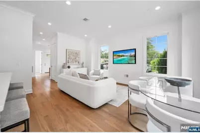 11 Gabriel Court 11 #11, Paramus, NJ 07652 - Photo 7