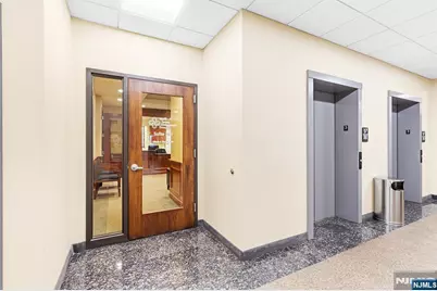 246 Hamburg Turnpike 305F #305F, Wayne, NJ 07470 - Photo 3