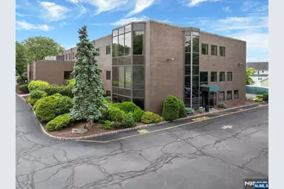 60 Pompton Avenue, Verona, NJ 07044 - Photo 1