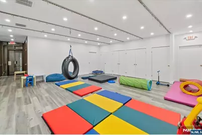 60 Pompton Avenue, Verona, NJ 07044 - Photo 15