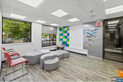 60 Pompton Avenue, Verona, NJ 07044 - Photo 13