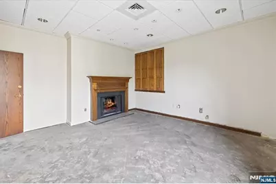 60 Pompton Avenue, Verona, NJ 07044 - Photo 13