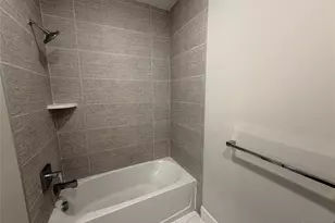 1685 Bergen Blvd 415, Fort Lee, NJ 07024 - Photo 13