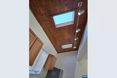 684 Edgewater Avenue 1Fl #1FL, Ridgefield, NJ 07657 - Photo 7