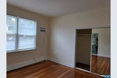 684 Edgewater Avenue 1Fl #1FL, Ridgefield, NJ 07657 - Photo 13