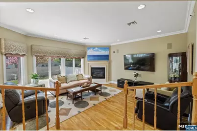 54 Van Nostrand Avenue, Englewood Cliffs, NJ 07632 - Photo 9