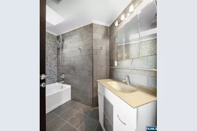 1286 River Road, Edgewater, NJ 07020 - Photo 13