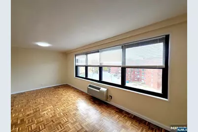 2352 Linwood Avenue 6A #6A, Fort Lee, NJ 07024 - Photo 15