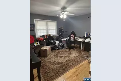 22 Garners Lane, Elmwood Park, NJ 07407 - Photo 5