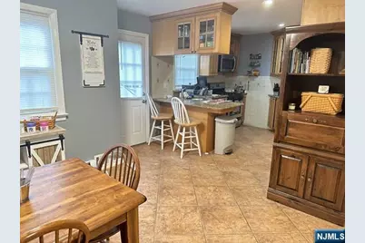 22 Garners Lane, Elmwood Park, NJ 07407 - Photo 9