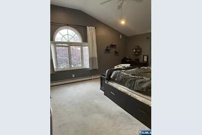 22 Garners Lane, Elmwood Park, NJ 07407 - Photo 11