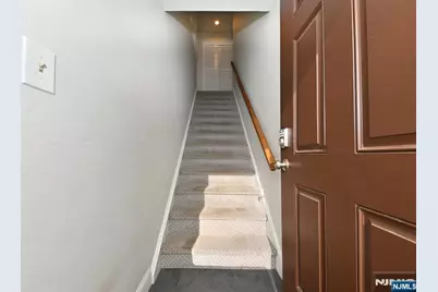 708 Thoreau Court, Mahwah, NJ 07430 - Photo 3