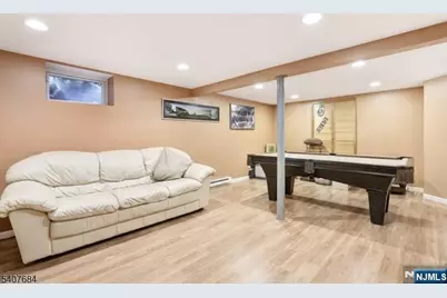 61 Carlisle Road, Wayne, NJ 07470 - Photo 17