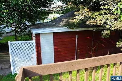 287 Orchard Street, Elmwood Park, NJ 07407 - Photo 15