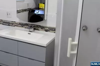 287 Orchard Street, Elmwood Park, NJ 07407 - Photo 5