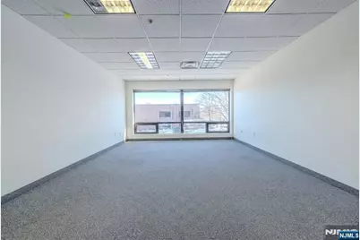 450 Commerce Boulevard A #A, Carlstadt, NJ 07072 - Photo 3