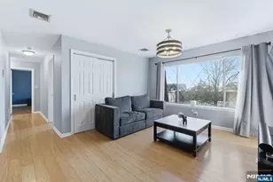 192 Burnett Ave 15, Maplewood, NJ 07040 - Photo 5