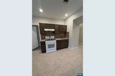 144 8th Street 2 #2, Hawthorne, NJ 07506 - Photo 9