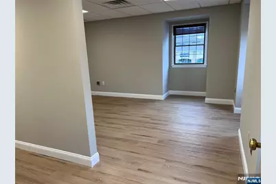 555 Goffle Road 204 #204, Ridgewood, NJ 07450 - Photo 1