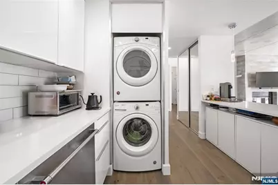 1077 River Road Ph 13 #PH 13, Edgewater, NJ 07020 - Photo 7