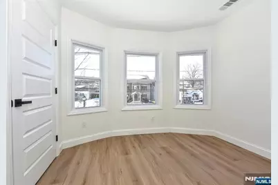 383 Lafayette Avenue 2nd Floor #2nd floor, Hawthorne, NJ 07506 - Photo 11