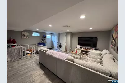 126 Riverside Avenue 1 #1, Lyndhurst Township, NJ 07071 - Photo 3