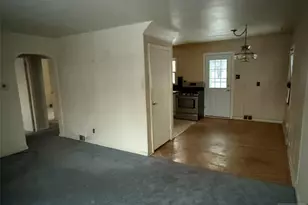 757 Florence Pl, Cliffside Park, NJ 07010 - Photo 3