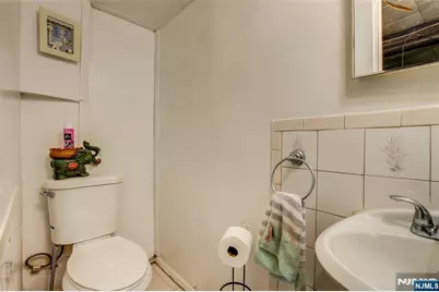 284 West End Avenue, Newark, NJ 07106 - Photo 15