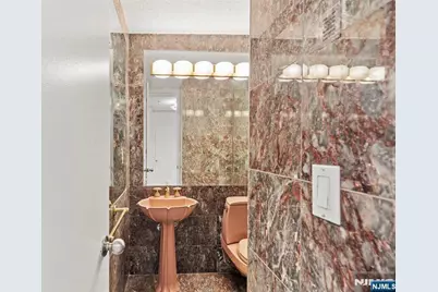 7004 Boulevard East 26D #26D, Guttenberg, NJ 07093 - Photo 13