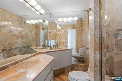 7004 Boulevard East 26D #26D, Guttenberg, NJ 07093 - Photo 23