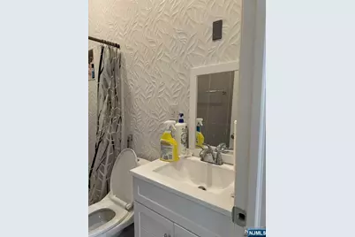 194 Washington Avenue 1 #1, Rutherford, NJ 07070 - Photo 15
