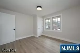 35 Amsterdam Ave, Teaneck Township, NJ 07666 - Photo 9