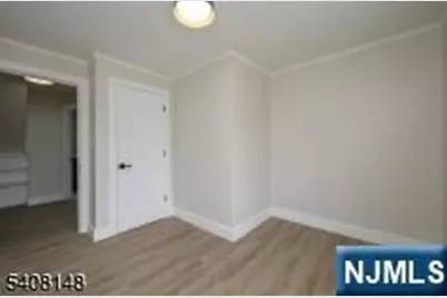 35 Amsterdam Avenue, Teaneck Township, NJ 07666 - Photo 11