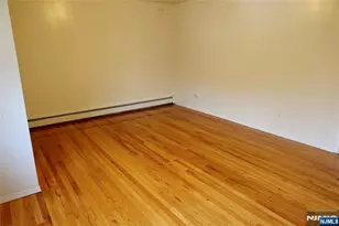 33 Fournier Crescent, Elmwood Park, NJ 07407 - Photo 17