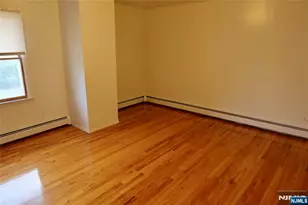 33 Fournier Crescent, Elmwood Park, NJ 07407 - Photo 15