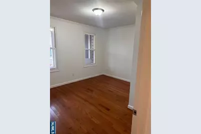 101 F 1st Floor #1st Floor, Bayonne, NJ 07002 - Photo 5