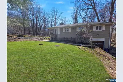 40 Pawnee Avenue, Oakland, NJ 07436 - Photo 15