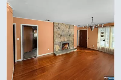 40 Pawnee Avenue, Oakland, NJ 07436 - Photo 9