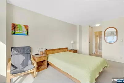 2000 Linwood Avenue 18X #18X, Fort Lee, NJ 07024 - Photo 15